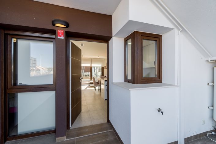 Image No.35-2 Bed Property for sale