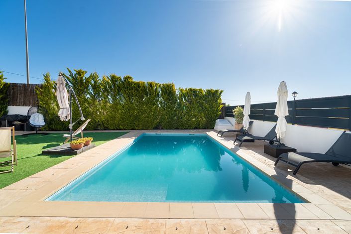 Image No.35-3 Bed Property for sale