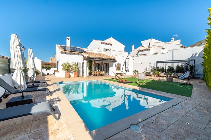 Image No.36-3 Bed Property for sale