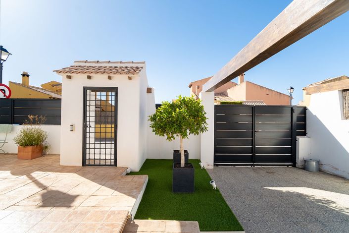 Image No.47-3 Bed Property for sale