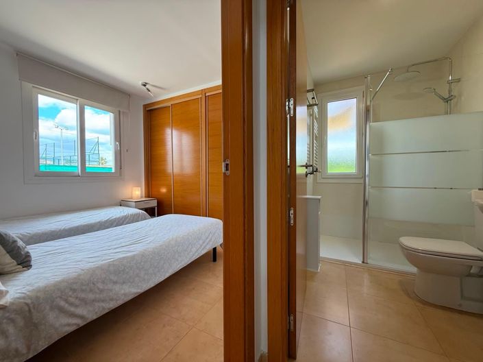 Image No.17-2 Bed Villa for sale