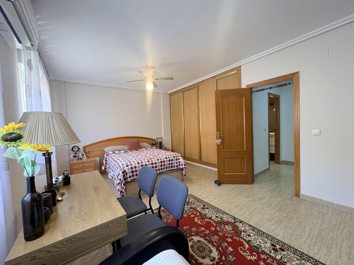 Image No.15-3 Bed Duplex for sale