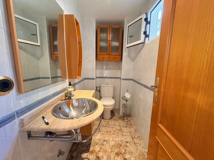 Image No.11-2 Bed Semi-Detached for sale