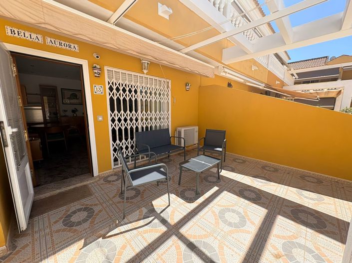 Image No.3-2 Bed Semi-Detached for sale