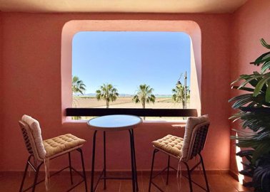 south-facing-terrace-boulevard-apartment-mar-