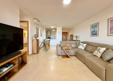 open-plan-living-boulevard-apartment-mar-meno