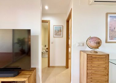 bathroom-bedroom-boulevard-apartment-mar-meno