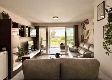 modern-living-room-ground-floor-apartment-mar