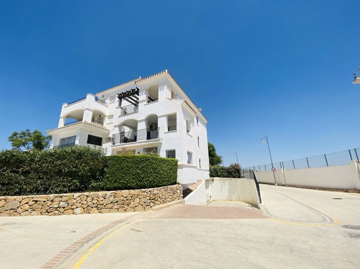 Image No.23-2 Bed Apartment for sale