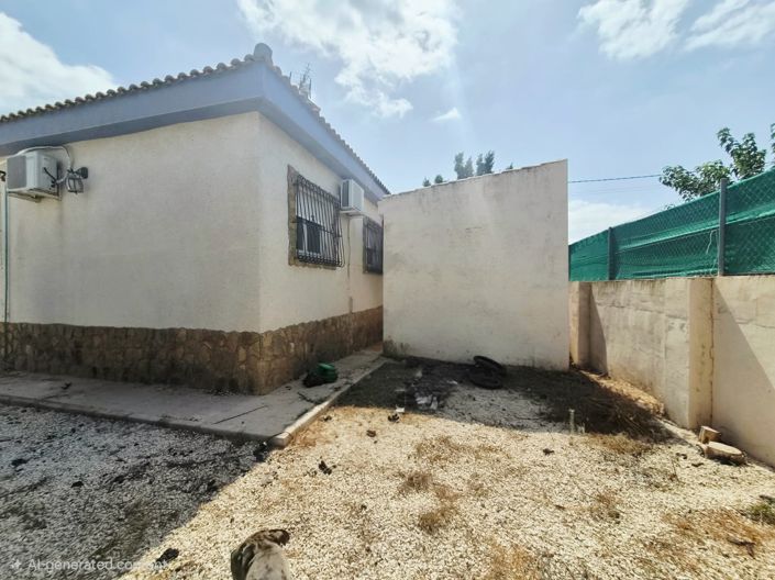 Image No.12-3 Bed Villa / Detached for sale