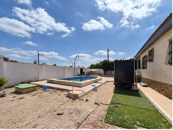 Image No.2-3 Bed Villa / Detached for sale