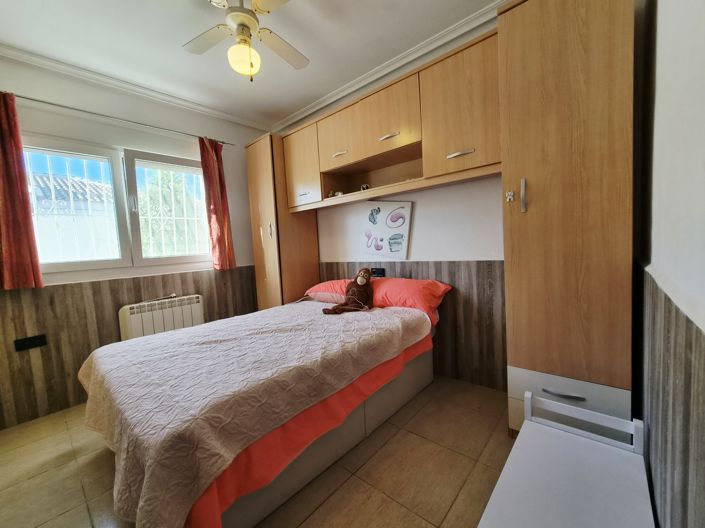 Image No.23-4 Bed Villa / Detached for sale