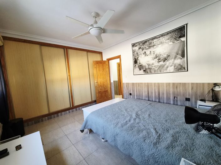 Image No.29-4 Bed Villa / Detached for sale