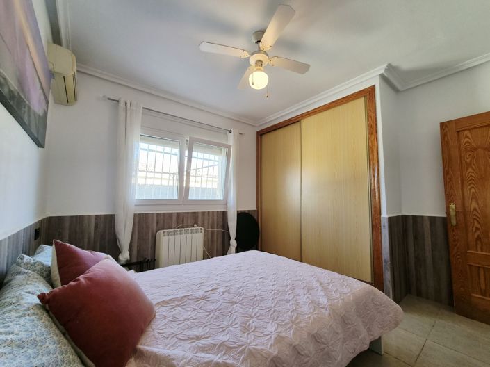 Image No.32-4 Bed Villa / Detached for sale