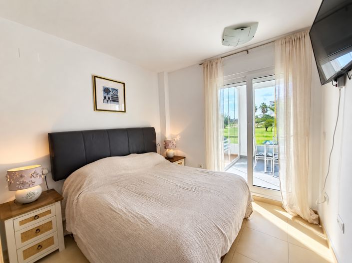 Image No.5-2 Bed Property for sale