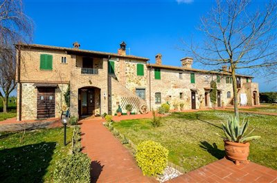 v4697ab-umbria-farmhouse-bb-more-4-1200