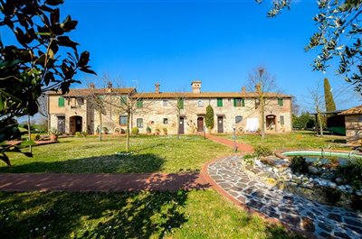 v4697ab-umbria-farmhouse-bb-more-3-1200