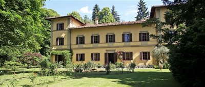 1 - Borgo San Lorenzo, Villa
