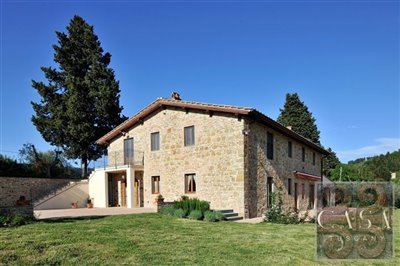 stone-country-house-for-sale-near-certaldo-fl