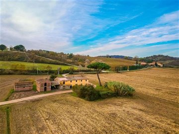 tuscan-renovation-opportunity-14-1200