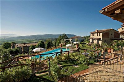 tuscan-borgo-apartment-with-pool-for-sale-7-1