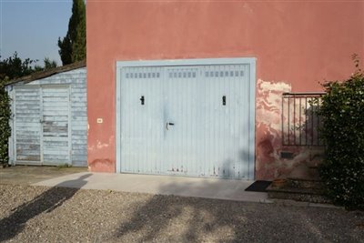 tuscan-farmhouse-for-sale-palaia-8