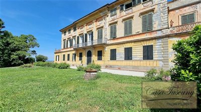 historic-villa-for-sale-near-lucca-tuscany-8-