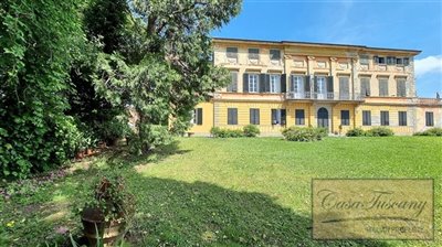 historic-villa-for-sale-near-lucca-tuscany-7-