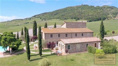 tuscan-agriturismo-for-sale-30