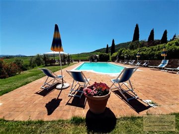 tuscan-agriturismo-for-sale-31