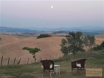 tuscan-agriturismo-for-sale-28