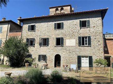 house-to-restore-near-cortona-tuscany-17-1200