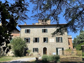 house-to-restore-near-cortona-tuscany-2-1200