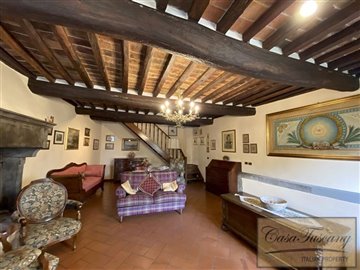 house-for-sale-in-cortona-tuscany-24-1200