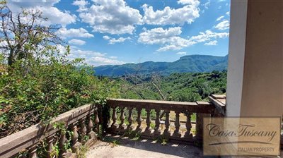 liberty-villa-for-sale-in-tuscany-28-1200