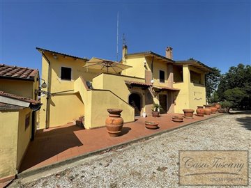 agriturismo-for-sale-in-tuscany-5-1200