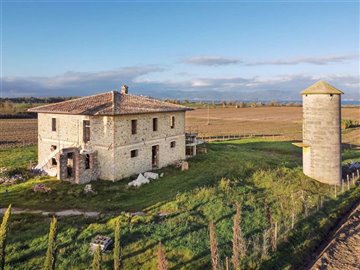 stone-house-for-sale-near-lake-trasimeno-umbr