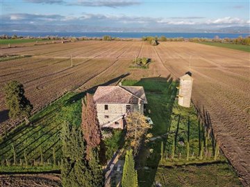 stone-house-for-sale-near-lake-trasimeno-umbr