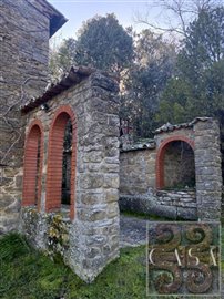 stone-house-for-sale-near-cortona-tuscany-34
