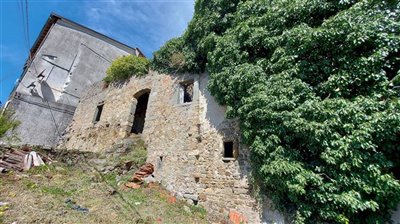 ruin-for-sale-in-e-tuscan-village-15-1200