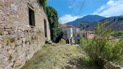 ruin-for-sale-in-e-tuscan-village-19-1200