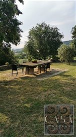 stone-villa-for-sale-near-cortona-tuscany-5