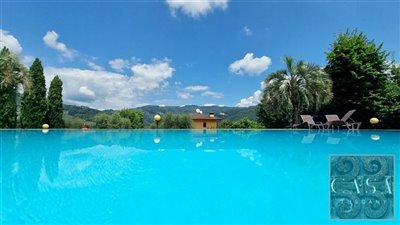 villa-with-pool-for-sale-near-lucca-tuscany-4