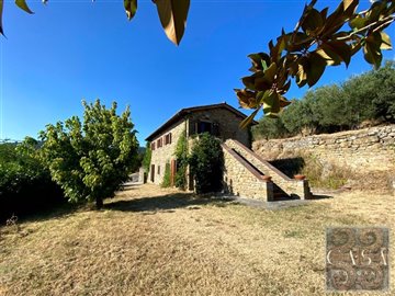 stone-house-for-sale-just-5km-from-cortona-tu