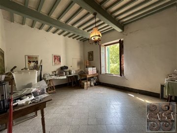villa-for-sale-near-pisa-tuscany-9