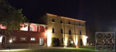 incredible-period-villa-for-sale-near-arezzo-