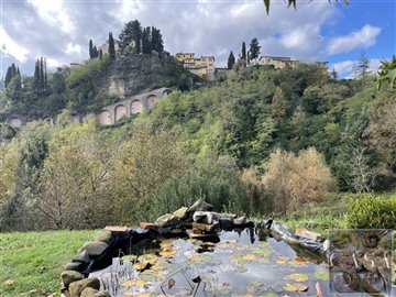 house-with-pool-for-sale-near-barga-tuscany-7
