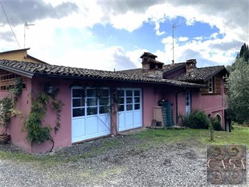 house-with-pool-for-sale-near-barga-tuscany-2