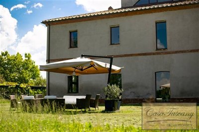 beautiful-leopoldina-house-for-sale-near-mont