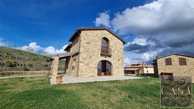 restored-barn-for-sale-near-volterra-tuscany-